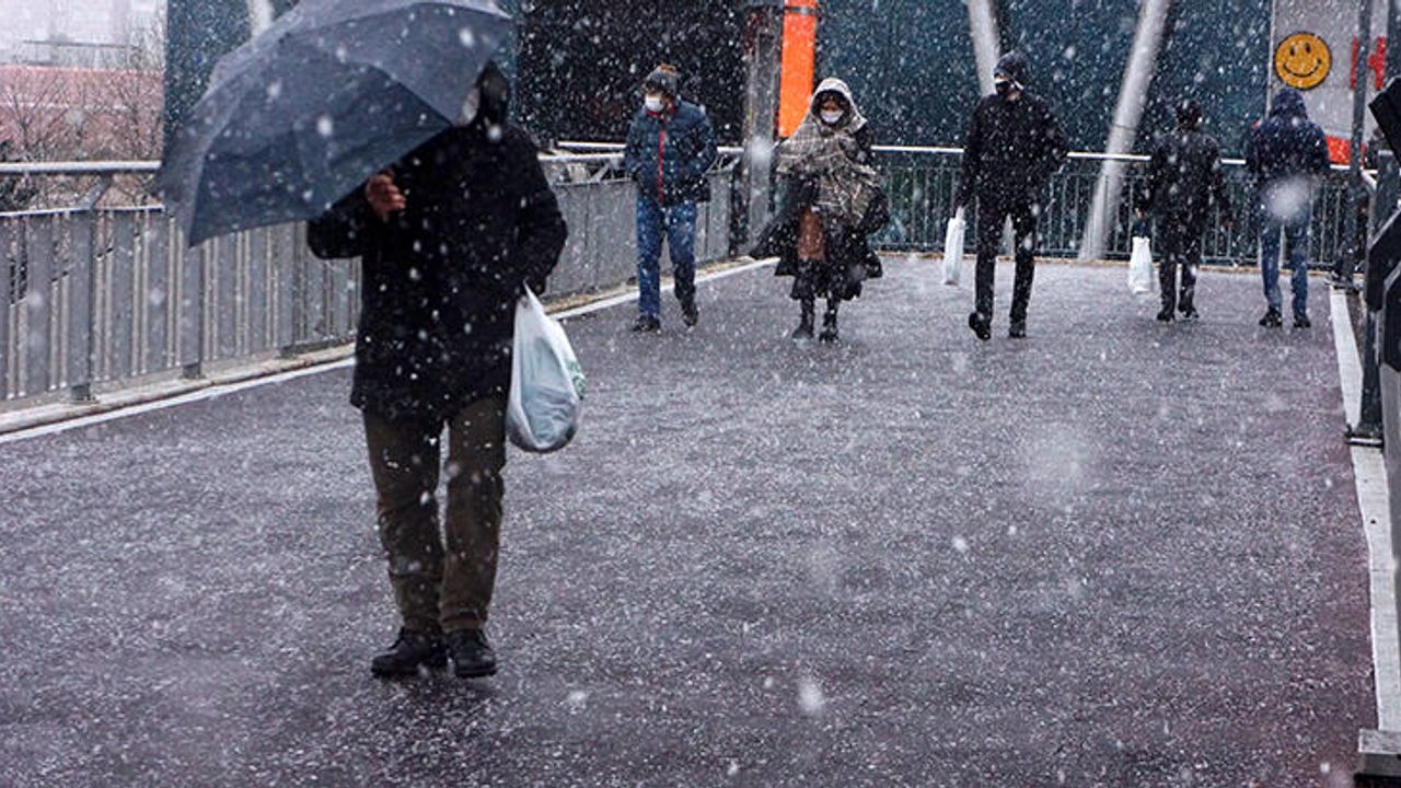 Son Dakika İstanbul'a kar ne zaman yağacak? İstanbul kar yağışı için Meteoroloji saat ve tarih verdi
