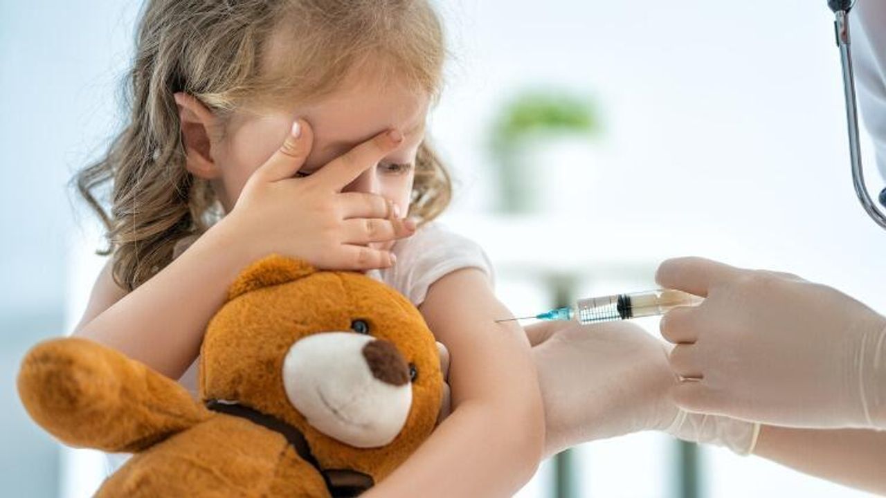 Karar Çıktı! Okula Giden Çocuklara Aşı Yapılacak!