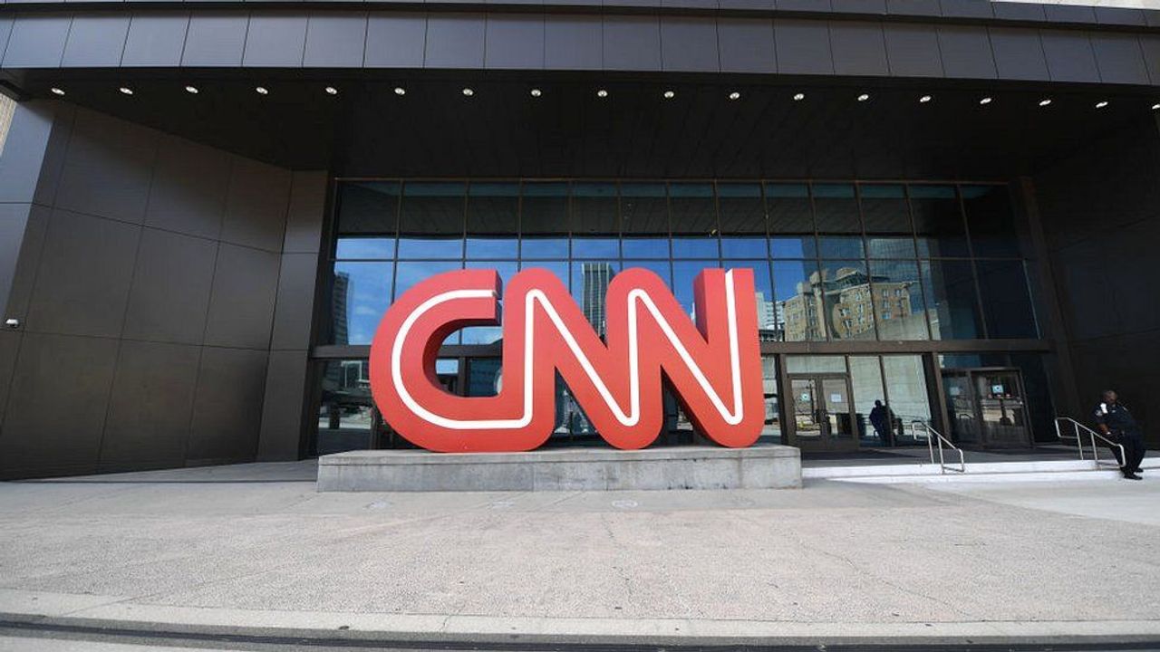 CNN’de Cinsel Taciz Depremi Sürüyor! Haberler Gündemde Artarda Patlıyor!