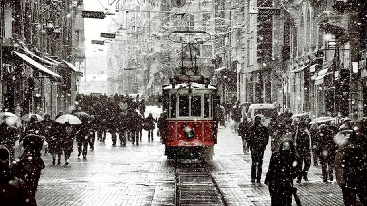 İstanbul'da 21 Aralık Salı okullar tatil mi? İstanbul Valiliği son dakika kar tatili açıklaması