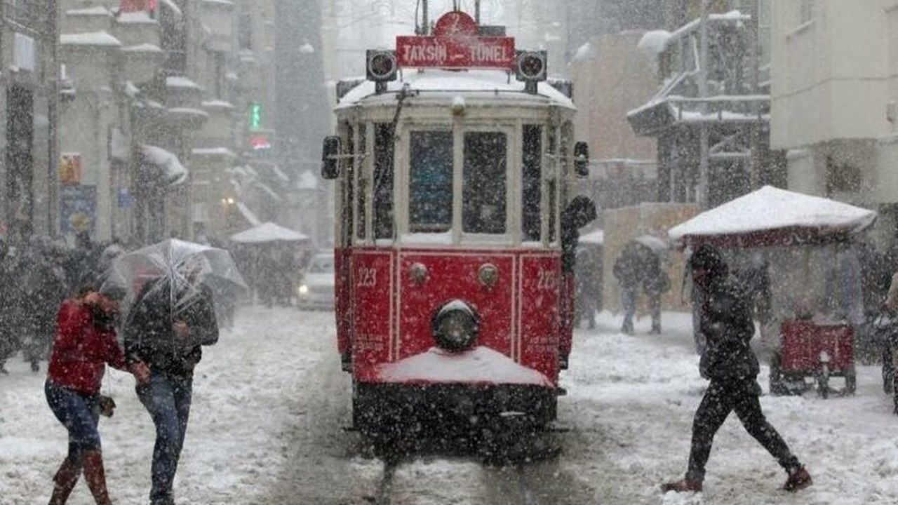 İstanbul Valiliği açıkladı: İstanbul'da kar kaç gün sürecek?