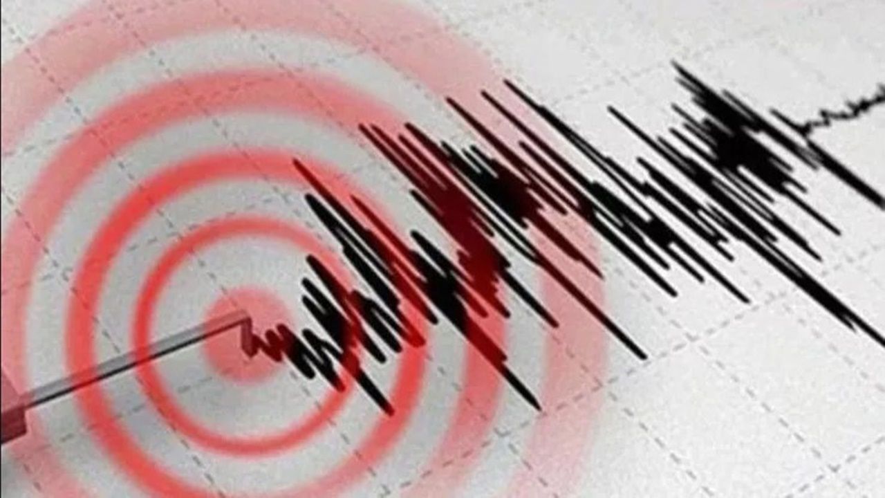 Son dakika İstanbul'da deprem mi oldu? İstanbul neden sallandı, kaç şiddetinde deprem oldu?