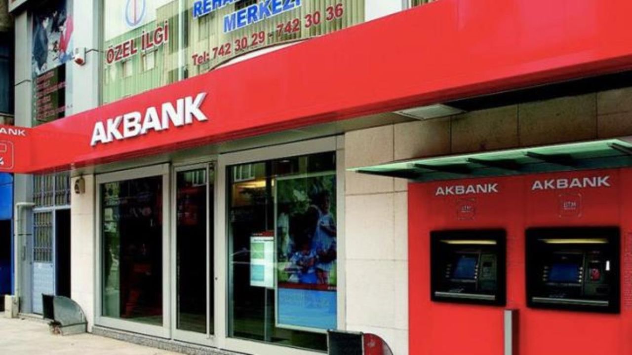 Akbank’ın 900 TL kampanyası duyanları şaşırttı! Kimlere verileceği belli oldu! Bankada hesabı olanlara Müjde!
