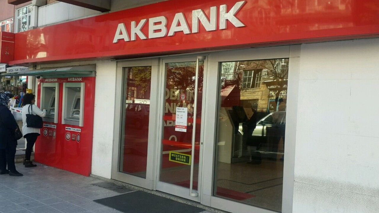 Akbank Kasım Ayı 50000 TL Kredi Kampanyasını Duyurdu! Başvuran Herkese Kredi Onayı Verilecek