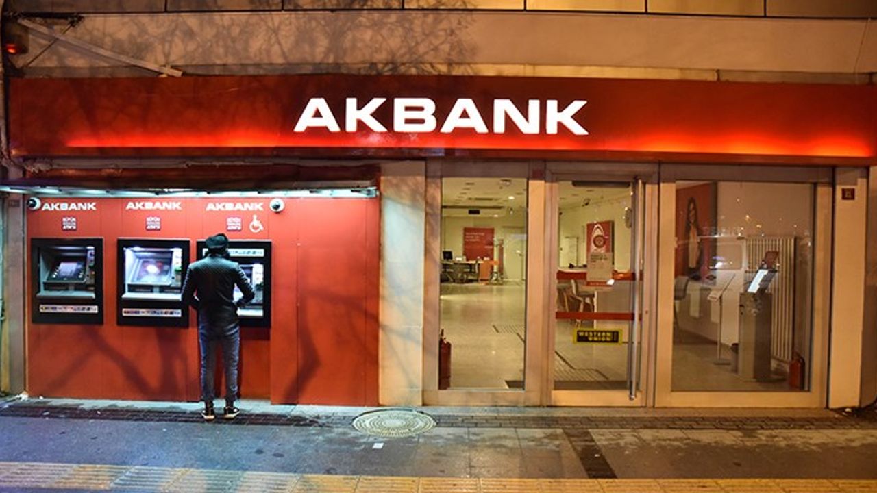Akbank Emekliye Tarih Verdi! 7000 TL Promosyonda Son Gün 31 Aralık 2022!