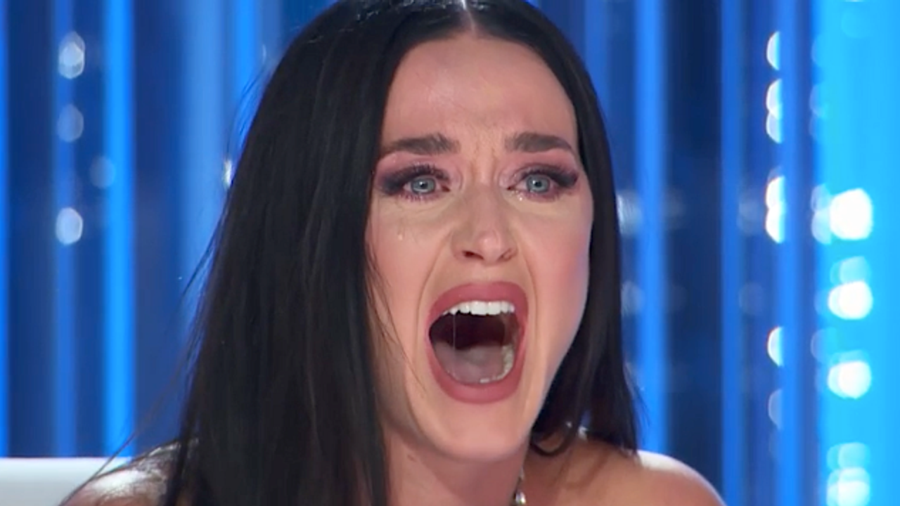 Katy Perry’nin Gözyaşları: ABD Bizi Yüzüstü Bıraktı