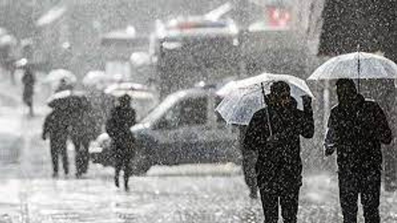 Meteoroloji Uyardı: Sağanak Yağış ve Fırtına Geliyor…