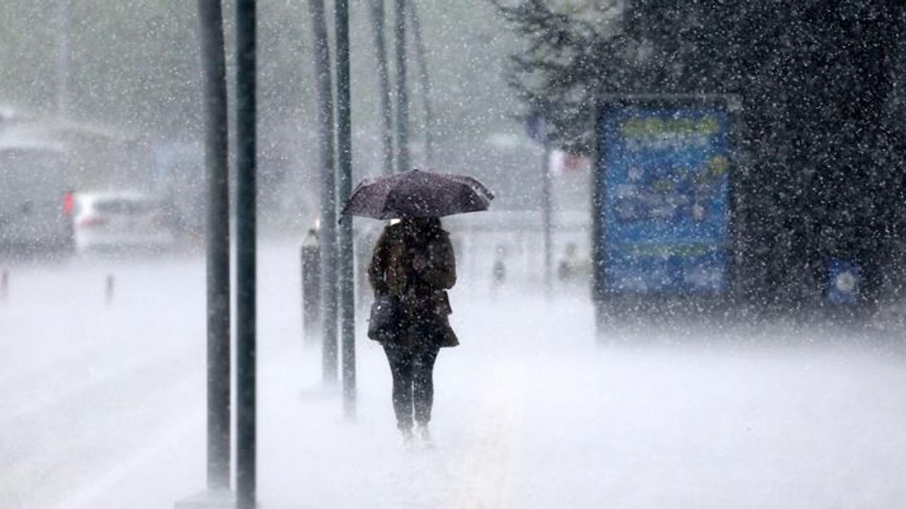 Meteoroloji Uyardı: Türkiye Kışa Geri Dönüyor!