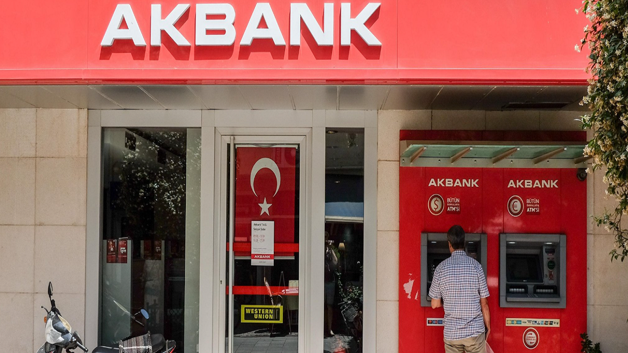 Akbank 55 TL Ücretle Sıfır Faizli 10 bin TL Kredi Veriyor! Faizsiz İhtiyaç Kredisinde Son Fırsat!
