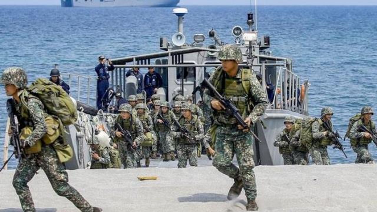 ABD ile Filipinler, Tayvan Boğazı’nın yakınlarında bulunan sularda ‘en büyük‘savaş tatbikatına başladı