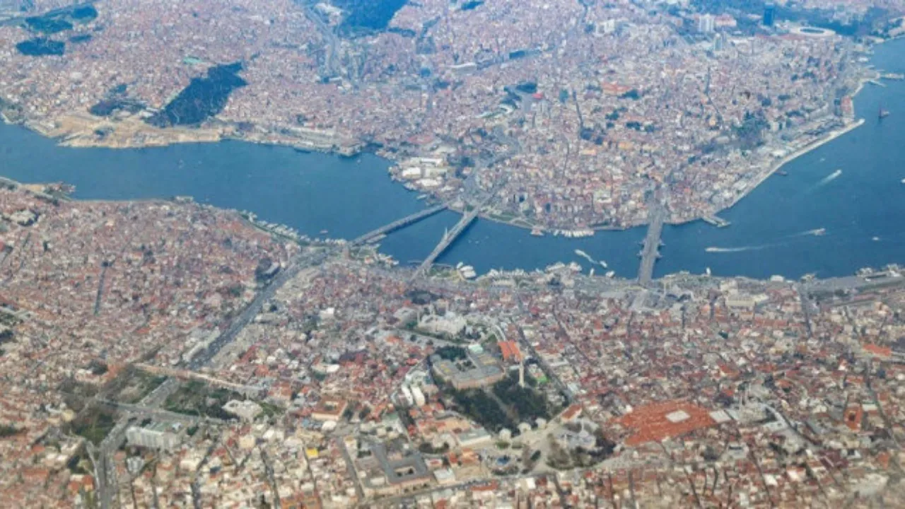 İBB, İstanbul'da Deprem Riskine Karşı 7 Adımlık Eylem Planını Açıkladı