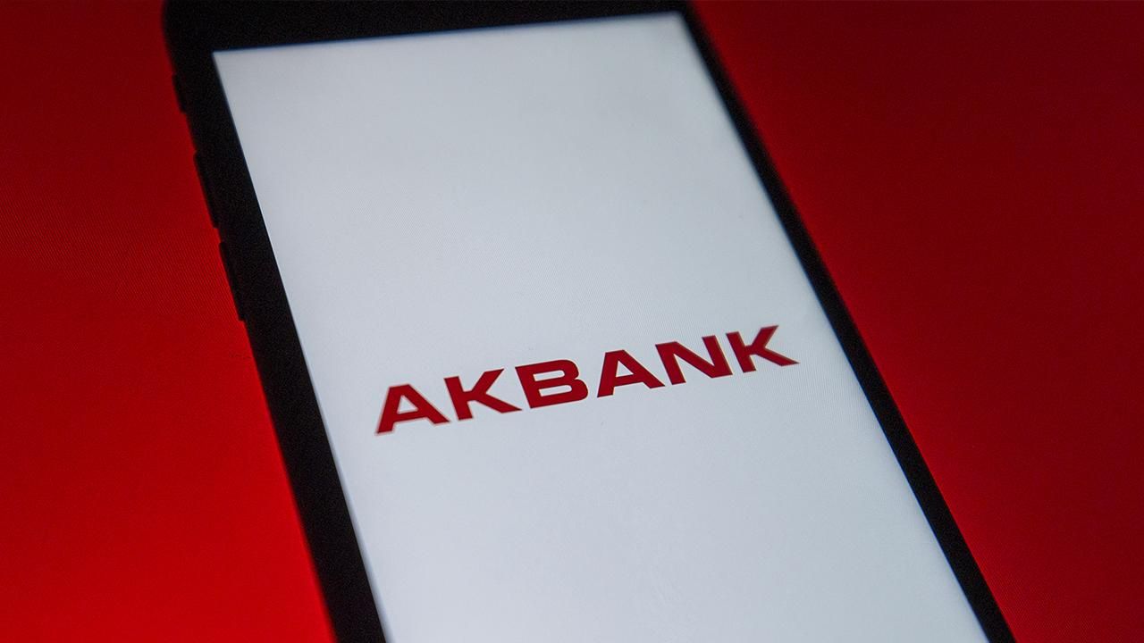 Akbank ile Yeni Müşteriler, Mobil İmkanlarla %0 Faizli Kredi Fırsatını Kaçırmayın!
