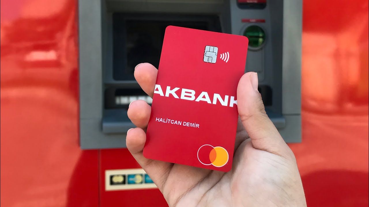Akbank 10.000 TL Kredi Kartı Verecek! Daha Önce Kart Almayanlara Öncelik Tanınacak