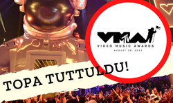 MTV Müzik Ödülleri'nde Bu Yıl "Kriz" Çıktı! Maneskin’in Damga Vurduğu Gecede Neler Oldu? Kazananlar Tam Liste...