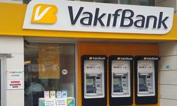 Vakıfbank Emeklinin Yüzünü Güldürdü! 5000 TL Ödemeyi Kaçırmak İstemeyen Bankalara Koşuyor!