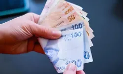 Emeklilikte Maaş Dengesi Tartışması: 8,8 Milyon Kişi 7500 TL Alacak!