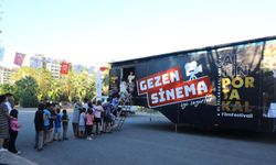 Antalya'da Sinema Heyecanı: Sinema Tırı 18 İlçeye Geliyor!