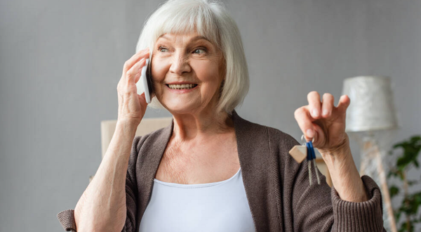 Emeklilerin Telefon Faturası da Düşük Geliyor! SMS Atmanız Yeterli Olacak!