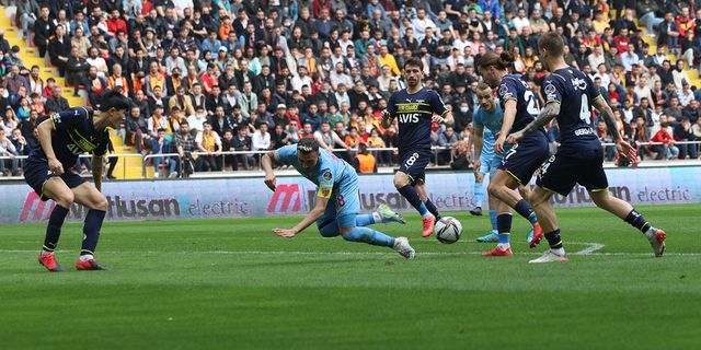 Kayserispor 0-4 Fenerbahçe (Maçın özeti ve golleri)