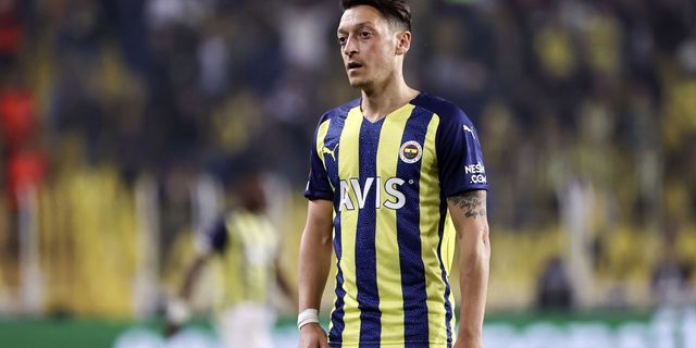Mesut Özil Fenerbahçe’yi Takipten Çıkardı! Fenerbahçe ile Mesut Özil Arasında Ne Oluyor?