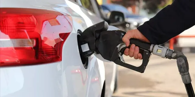 Benzin Zamlandı, Akaryakıt Alanlar Bin Pişman! Güncel Akaryakıt Fiyat Listesi 25 Ocak 2023