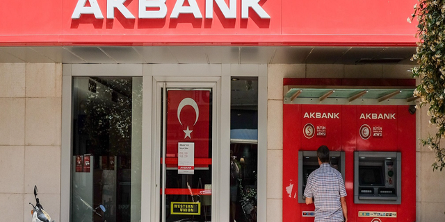 Akbank 55 TL Ücretle Sıfır Faizli 10 bin TL Kredi Veriyor! Faizsiz İhtiyaç Kredisinde Son Fırsat!