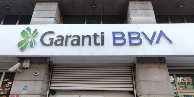 Garanti bankası 100.000 TL borçları kapatmak için DESTEK ve BORÇ KAPATMA kredisi vereceğini açıkladı!