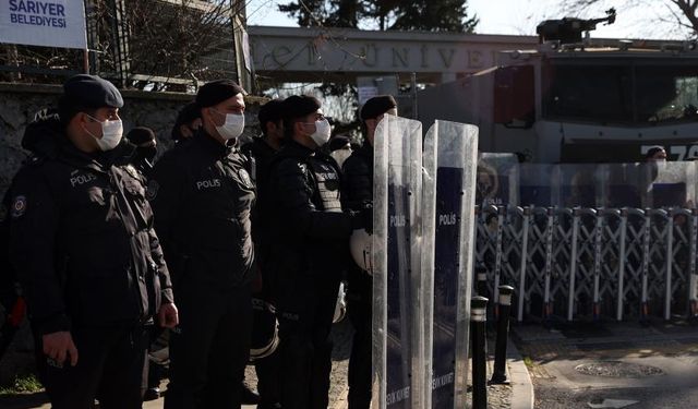 Boğaziçi gösterileri hakkında Valilikten açıklama! O bölgelerde protestolar yasak!