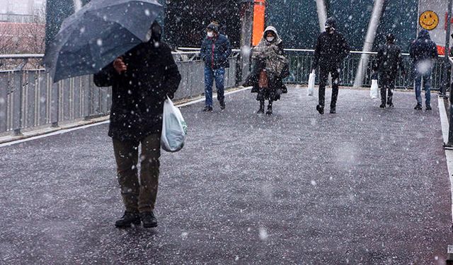 Son Dakika İstanbul'a kar ne zaman yağacak? İstanbul kar yağışı için Meteoroloji saat ve tarih verdi