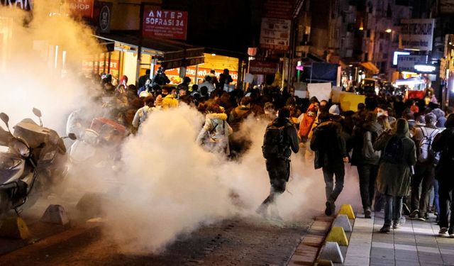 Kadıköy'de gözaltına alınan 58 kişinin terör örgütleriyle bağlantılı olduğu belirlendi!