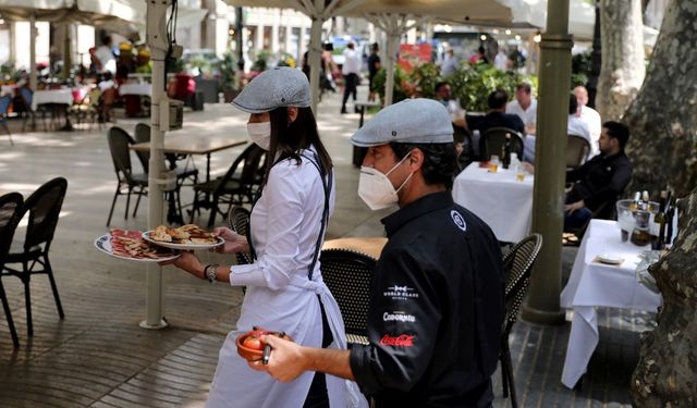 Çarşamba günü kritik Kabine toplantısı var! Kafe ve restoranlara uygulanan yasak ele alınacak!