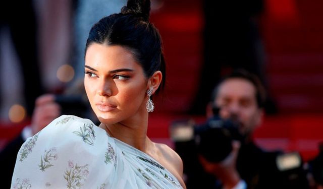 Annesinin biberonlu paylaşımı şaşırttı: Kendall Jenner hamile mi?