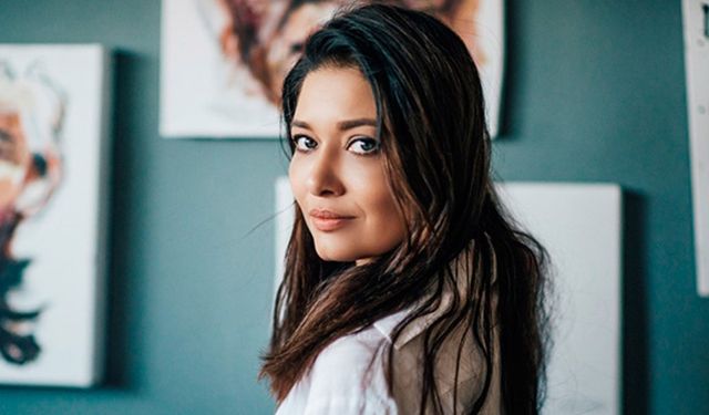 Eşofmandan bıkan Nurgül Yeşilçay'dan yırtmaçlı poz!