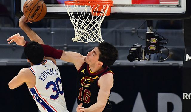 NBA'de Furkan Korkmaz ile Cedi Osman kozlarını paylaştı!