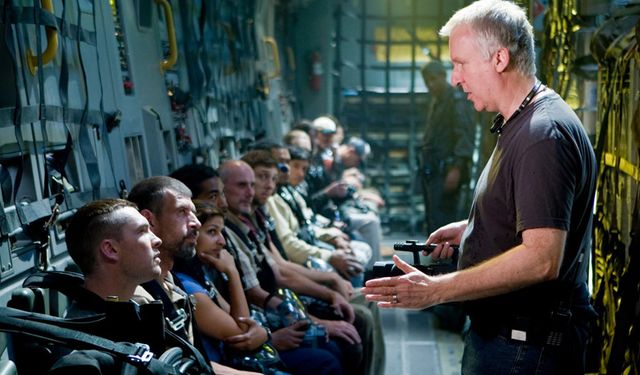 James Cameron'dan Avatar itirafı: Senaristleri tehdit ettim!