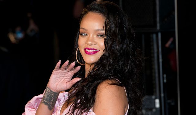 Rihanna ırkçılık karşıtı protesto gösterisine katıldı!