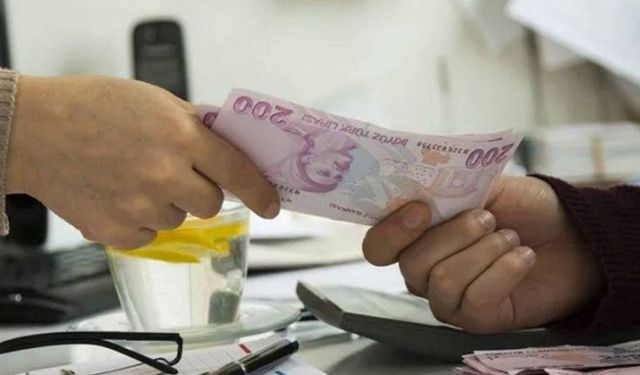 Adeta talih kuşu! 32 günlük faize dolar ayarı! Vadeli mevduat hesabı açan TL sahiplerine aylık 8.000 TL net faiz kazancı