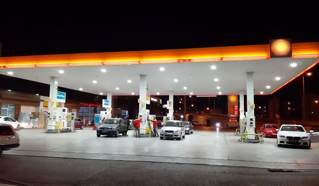 Benzin, dizel ve LPG fiyatlarında bayram coşkusu 550 TL dev indirim geldi! Duyanlar hemen depoları fulledi