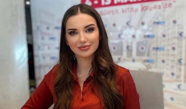 Esra Ezmeci'ye gelen sorular yine bildiğiniz gibi! Önce idrar şimdi de regl, resmen ahlak çöküşü!