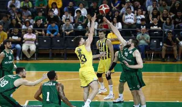 Doğuş Özdemiroğlu ve Jan Vesely Arasında Gerginlik Maçtan Sonra Devam Etti!