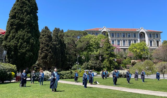 Türkiye'nin Son Utanç Tablosu Üniversiteler Oldu! Eğitim de Sıfırlandı! Ve Boğaziçi Üniversitesi Halen Direnişte!