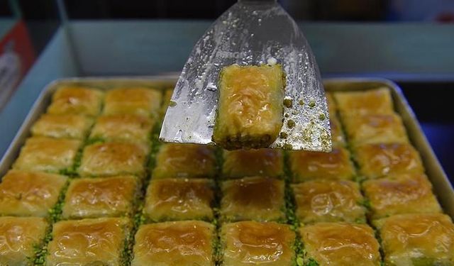 Yeni Türkiye'nin Baklavası "Sebzeli" Oldu! Eski Baklavalar da "Hayal" Oldu!