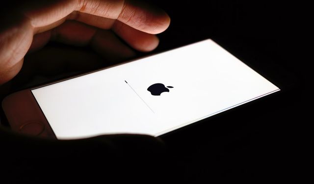 Apple Mahkemesi Takipte! Hangi İphone Modelleri Tazminat Alacak? Eski Model İphone Sahiplerine Tazminat Heyecan Yarattı!