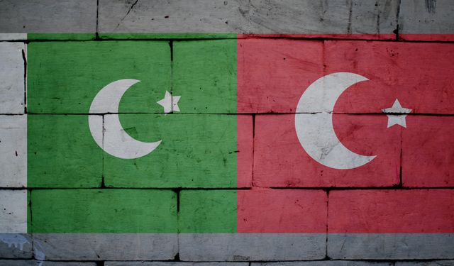 FELAKET OLUR! Pakistan İle Türkiye Çifte Vatandaşlık Görüşmesi! Önce Sosyal Medyada Yankılandı! Gerçek mi?