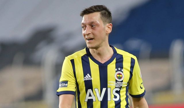 Fenerbahçe Mesut Özil'in Sözleşmesini Karşılıklı Olarak Feshedildiğini Açıkladı!