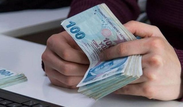 Ziraat Bankası Vakıfbank, acil ihtiyacı olan emeklilere 25000 TL gelir belgesiz, nakit ödeme veriyor! (Son 10 gün)