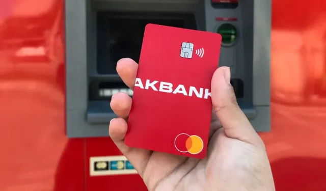 Akbank Bombayı Patlattı! Faizsiz 20 bin TL İçin Herkes Sıraya Girdi!