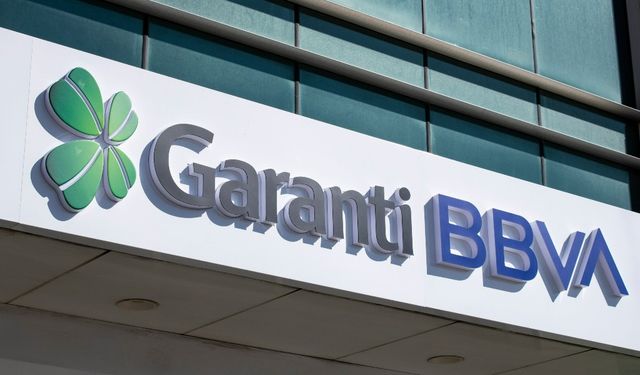 Garanti BBVA 45 Bin TL Yeni Yıl Kredisi İçin Düğmeye Bastı! 2023'e İhtiyaç Kredisiyle Gireceksiniz!