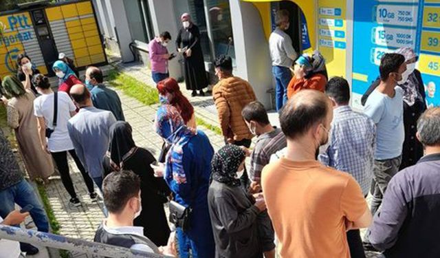 PTT nakit ödemesi haberi! PTT'den ATM'lerde ve Gişelerde Kuyrukların Sebebi Belli Oldu! Nakit Veriliyor!