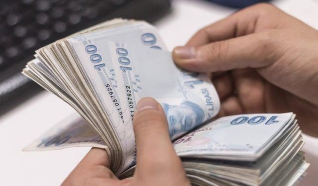 Kredinizi Şimdi Çekin Nisan 2023'te Ödemeye Başlayın! Bankadan Ertelemeli Kredi Başvuru İmkanı!